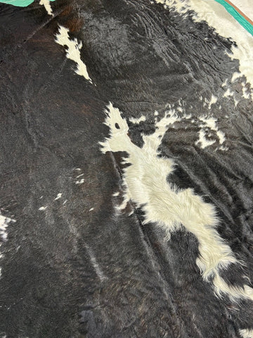 Black & White Hereford Cowhide Rug (longish hair) Size: 8.2x7.2 feet C-1680