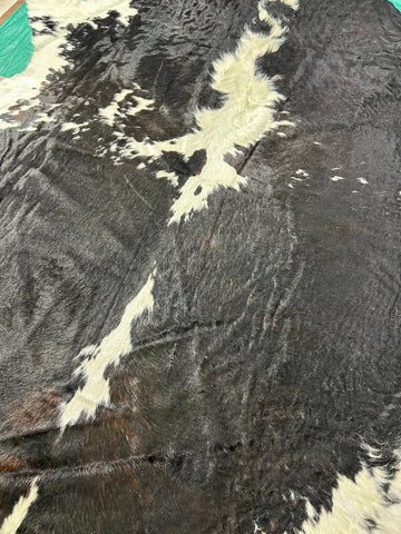 Black & White Hereford Cowhide Rug (longish hair) Size: 8.2x7.2 feet C-1680