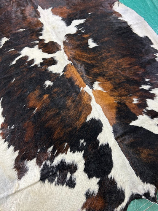 Tapis en peau de vache tricolore Taille : 8x6 pieds M-1384