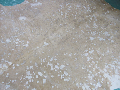 Beige Acid Washed Cowhide Rug Size: 7' X 6' Grey/Beige Cowhide Rug K-172