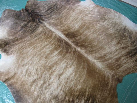Medium Brindle Cowhide Rug Size: 6 1/2' X 6' Beige/Brown Brindle Cowhide Rug K-196