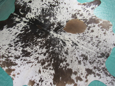 Speckled Cowhide Rug Size: 7' X 6' Brown/White Cowhide Rug K-206