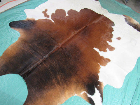 Speckled Cowhide Rug Size: 7 1/4' X 7' Brown/White Cowhide Rug K-248