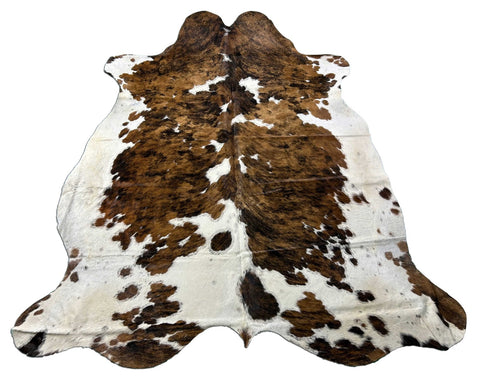 Tricolor Cowhide Rug (1 stitch) Size: 8x7 feet M-1383