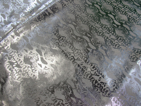 Silver Snake Print Cowhide Rug Size: 7 1/2' X 6' Beige/Silver Snake Print Cowhide Rug N-032