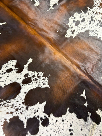 Speckled Reddish Brown and White Cowhide Rug - Size: 8x6.7 feet O-265