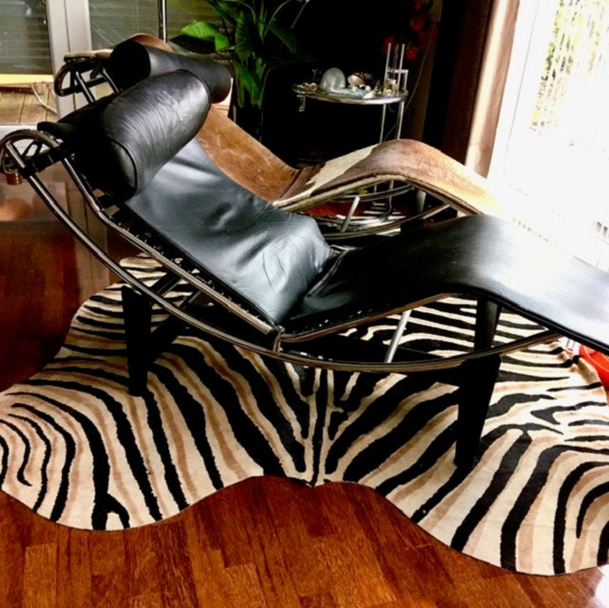Genuine Zebra Print Cowhide Rug Average Size: 7' X 6' Black Stripes, Grey/Light Brown Inner Stripes Zebra Print Cowhide Rug