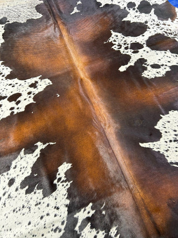 Speckled Reddish Brown and White Cowhide Rug - Size: 8x6.7 feet O-265