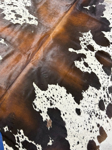 Speckled Reddish Brown and White Cowhide Rug - Size: 8x6.7 feet O-265